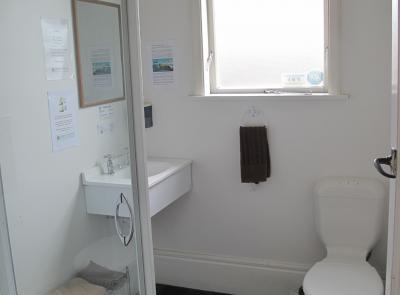 Dorset House Backpackers Bathroom 2 Christchurch